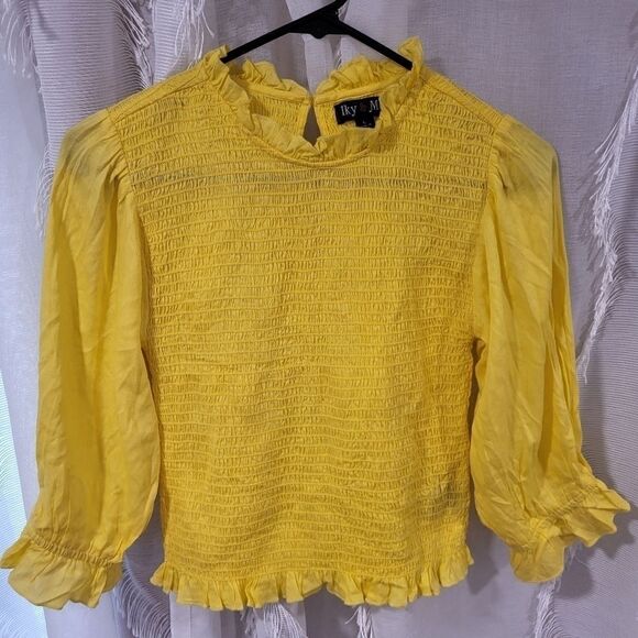Bright Yellow Size Large Smocked Top - Picture 9 of 9